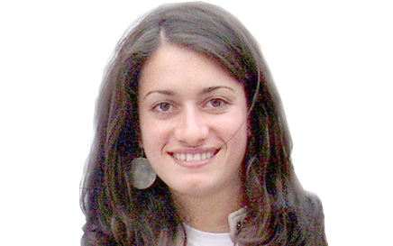 <strong>Palmelli Rosaria</strong>
<span>Nata il 01/10/1988<br>
Lavora a Napoli<br>
M +39 331 32 65 806<br>
rosariapalmelli@libero.it
<strong>TESI</strong>
Dispareunia post partum, il ruolodella riabilitazione perineale.</span>